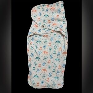 Norani Snugababe Swaddle™ Sleep Pod - Robots